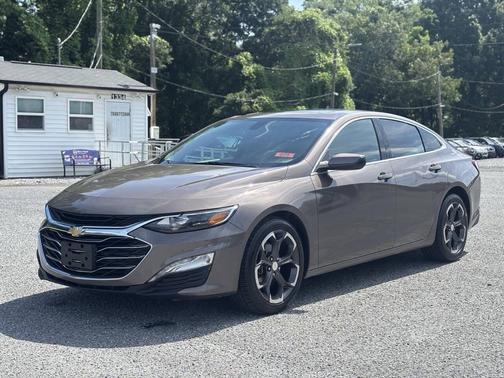 Mineral Gray Metallic 2022 Chevrolet Malibu FWD LT