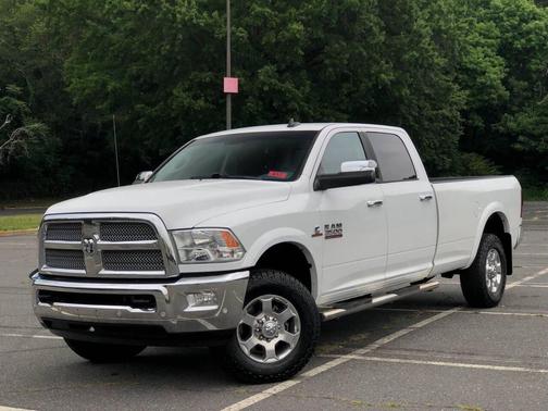 Bright White Clearcoat 2018 RAM 3500 Big Horn Crew Cab 4x4 8' Box