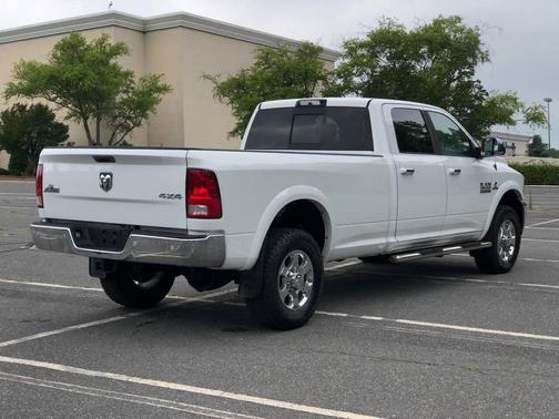 Bright White Clearcoat 2018 RAM 3500 Big Horn Crew Cab 4x4 8' Box