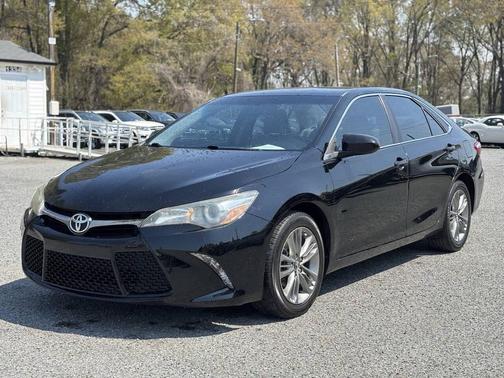 Midnight Black Metallic 2016 Toyota Camry LE