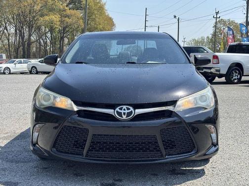 Midnight Black Metallic 2016 Toyota Camry LE