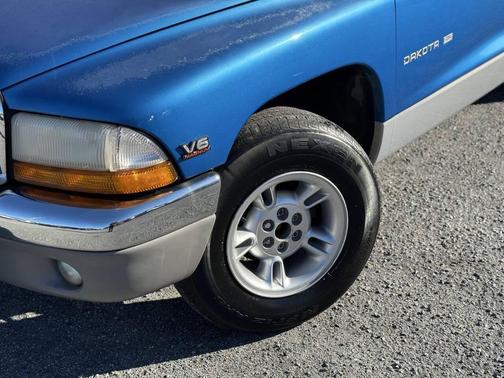 2000 Dodge Dakota Sport