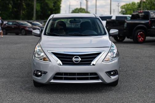 2016 Nissan Versa 1.6 SV
