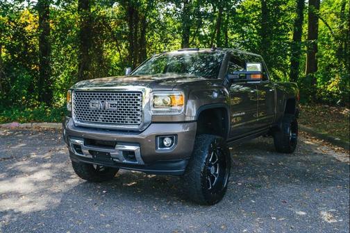 2015 GMC Sierra 2500 Denali