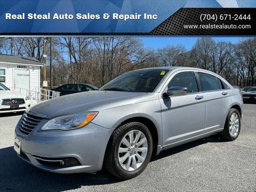 2013 Chrysler 200 Limited