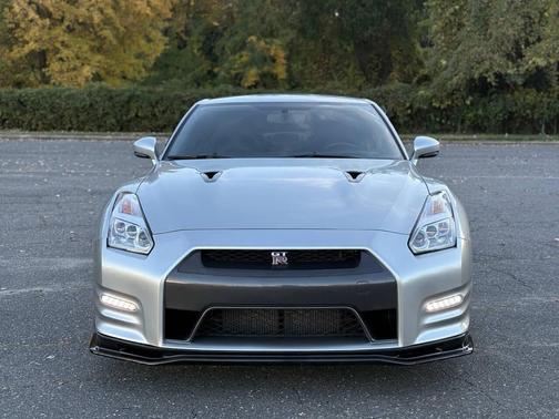 2013 Nissan GT-R Premium
