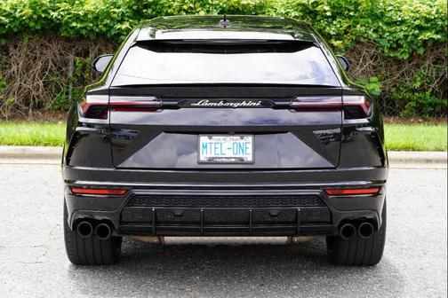 Black 2021 Lamborghini Urus Base AWD 4dr SUV