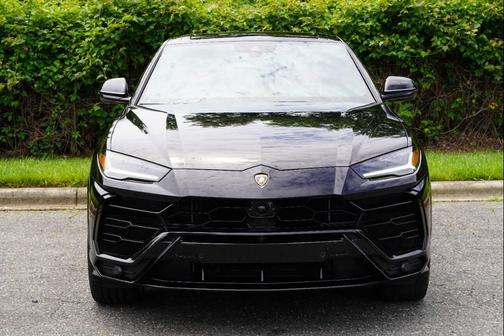 Black 2021 Lamborghini Urus Base AWD 4dr SUV