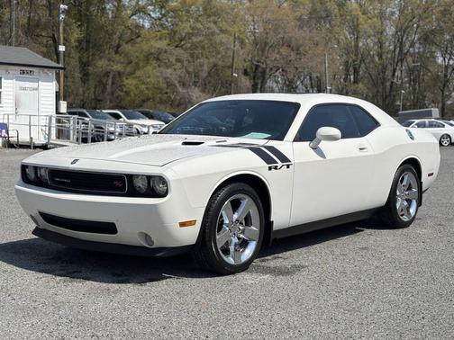 White 2010 Dodge Challenger R/T