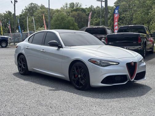 Silver 2019 Alfa Romeo Giulia Sport