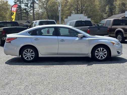 Brilliant Silver 2015 Nissan Altima 2.5 S