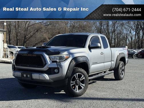 2017 Toyota Tacoma TRD Sport