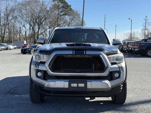 2017 Toyota Tacoma TRD Sport