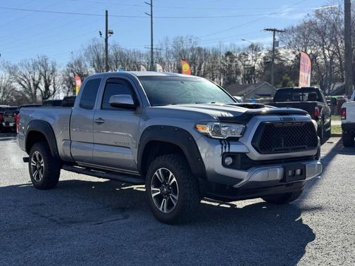 2017 Toyota Tacoma TRD Sport