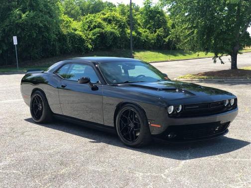 Pitch Black Clearcoat 2018 Dodge Challenger R/T