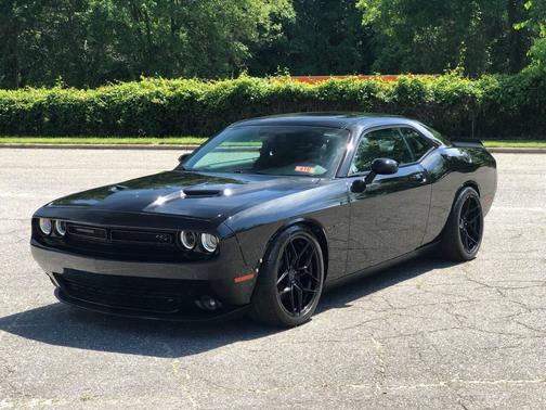 Pitch Black Clearcoat 2018 Dodge Challenger R/T