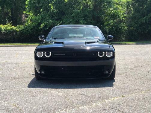 Pitch Black Clearcoat 2018 Dodge Challenger R/T