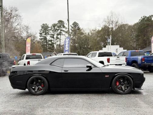 2016 Dodge Challenger SRT 392