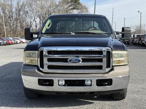 Black Clearcoat 2006 Ford F-250 Lariat