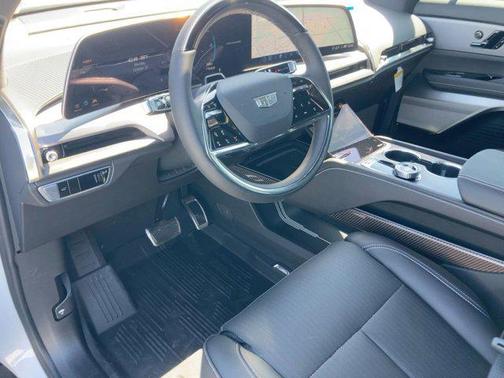 2026 Cadillac VISTIQ Luxury