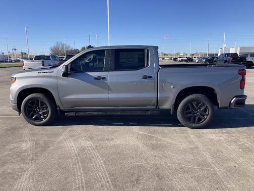 2025 Chevrolet Silverado 1500 Custom
