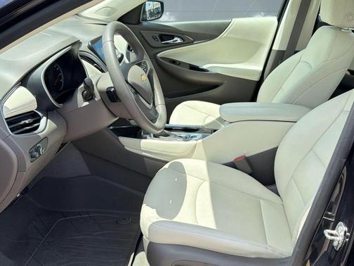 Dark Ash Metallic 2022 Chevrolet Malibu FWD LT