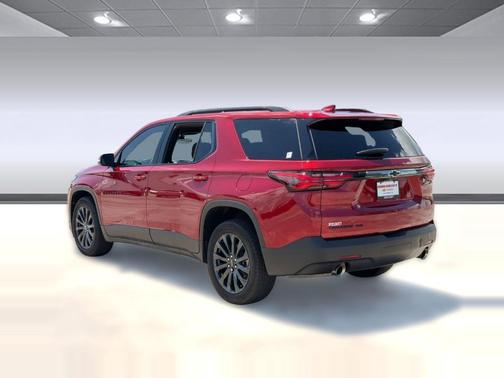 Radiant Red Tintcoat 2023 Chevrolet Traverse RS
