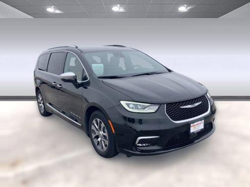 2022 Chrysler Pacifica L