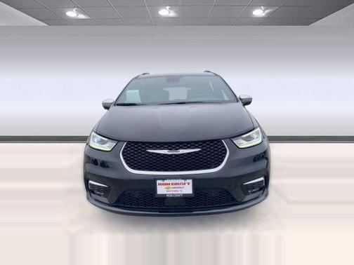 2022 Chrysler Pacifica L