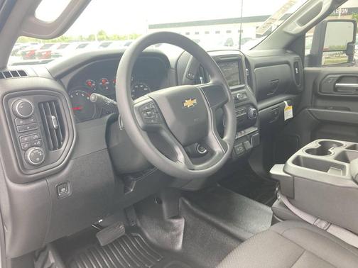 2025 Chevrolet Silverado 2500 WT