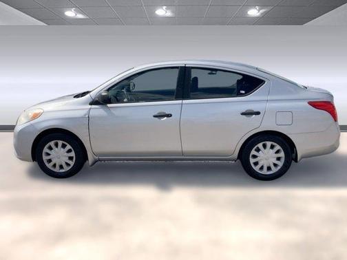 2014 Nissan Versa 1.6 S