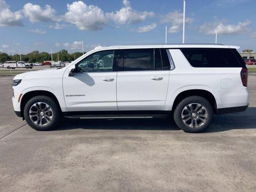 2026 Chevrolet Suburban LS
