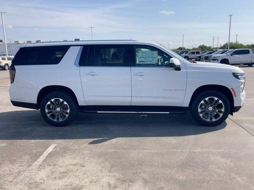 2026 Chevrolet Suburban LS
