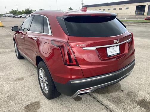 2021 Cadillac XT5 Premium Luxury