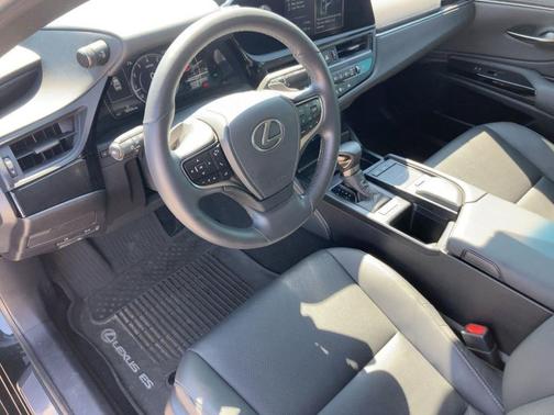 2022 Lexus ES 350 Base