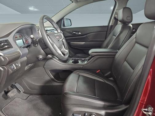 2023 GMC Acadia AWD SLT