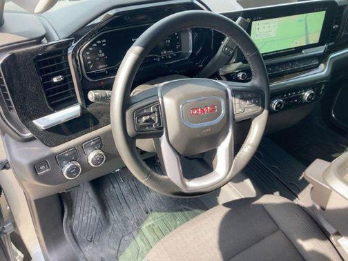 2024 GMC Sierra 2500 SLE