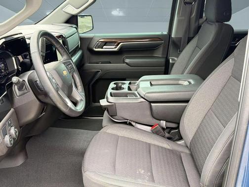 Lakeshore Blue Metallic 2024 Chevrolet Silverado 1500 LT