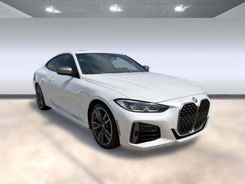 Mineral White Metallic 2022 BMW M440 i xDrive