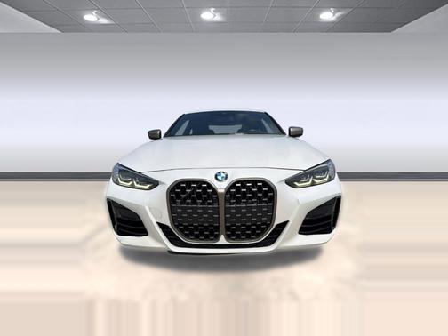 Mineral White Metallic 2022 BMW M440 i xDrive