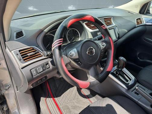 Gun Metallic 2019 Nissan Sentra SR