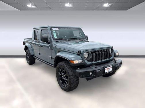 2025 Jeep Gladiator Nighthawk