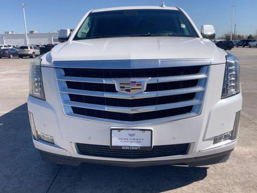 2018 Cadillac Escalade ESV Luxury