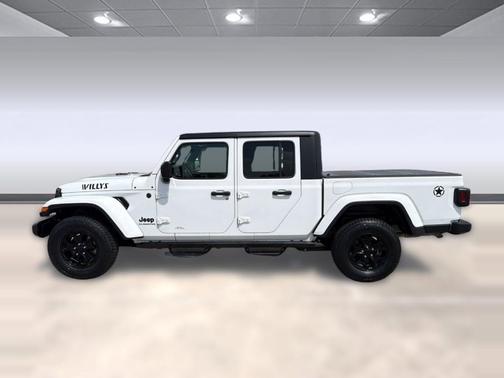 Bright White Clearcoat 2022 Jeep Gladiator Willys 4x4