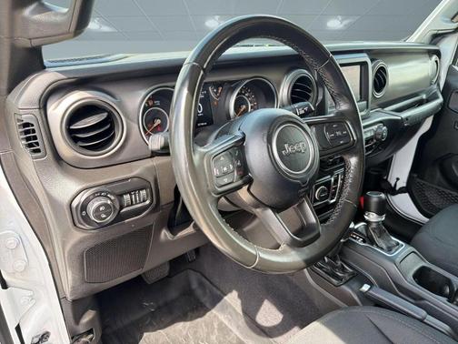 2022 Jeep Gladiator Willys 4x4