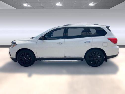 2017 Nissan Pathfinder Platinum