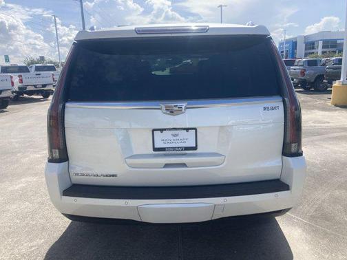 2015 Cadillac Escalade Luxury