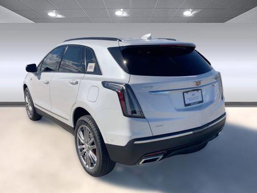 2026 Cadillac XT5 Sport