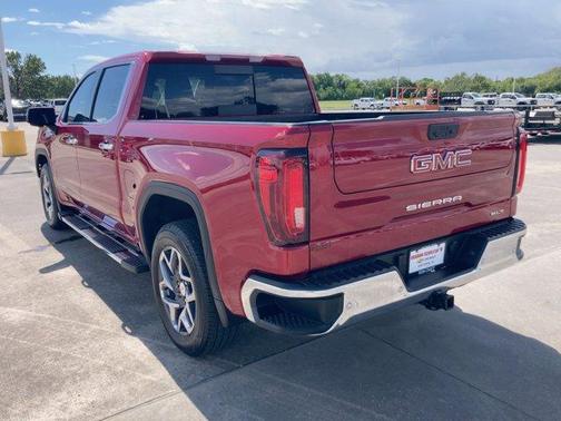 2025 GMC Sierra 1500 SLT