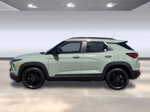 Cacti Green 2026 Chevrolet Trailblazer LT